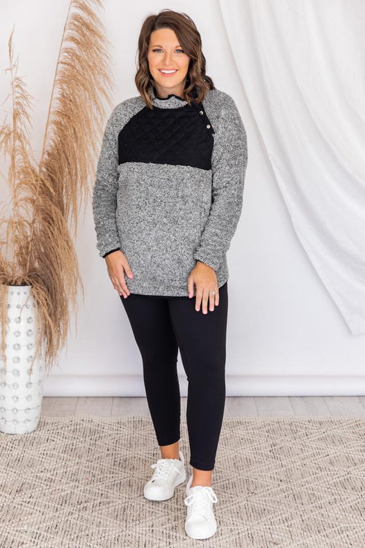 Season of Love Grey/Black Pullover