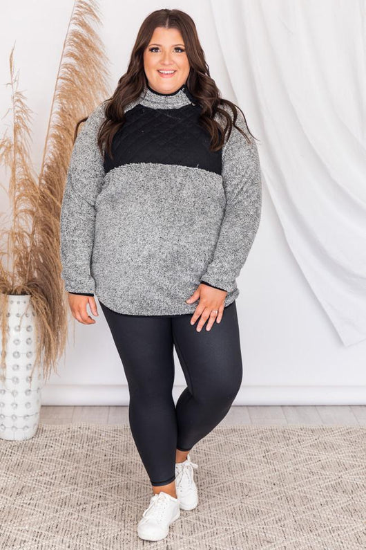 Season of Love Grey/Black Pullover