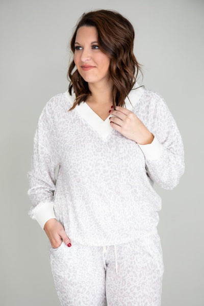 Simple Rhyme Animal Print White Pullover