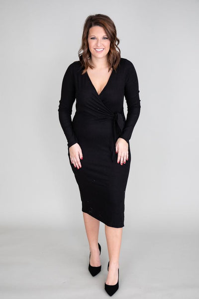 Daring Heart Ribbed Midi Black Dress