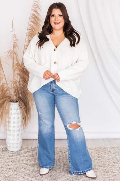 Style Queen Cream Chenille Oversized Cardigan