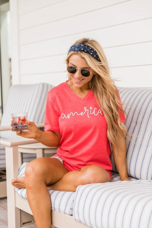 America Cursive V-Neck Heather Red