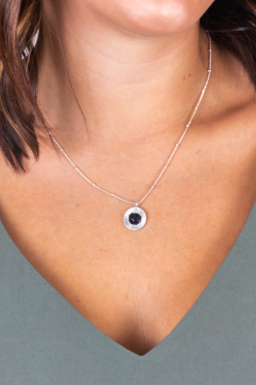 Sunburst Kiss Necklace Silver